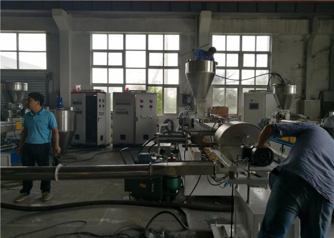 Machine/équipement en plastique à haute production de l'extrusion 2000kg/H avec le mélangeur à grande vitesse